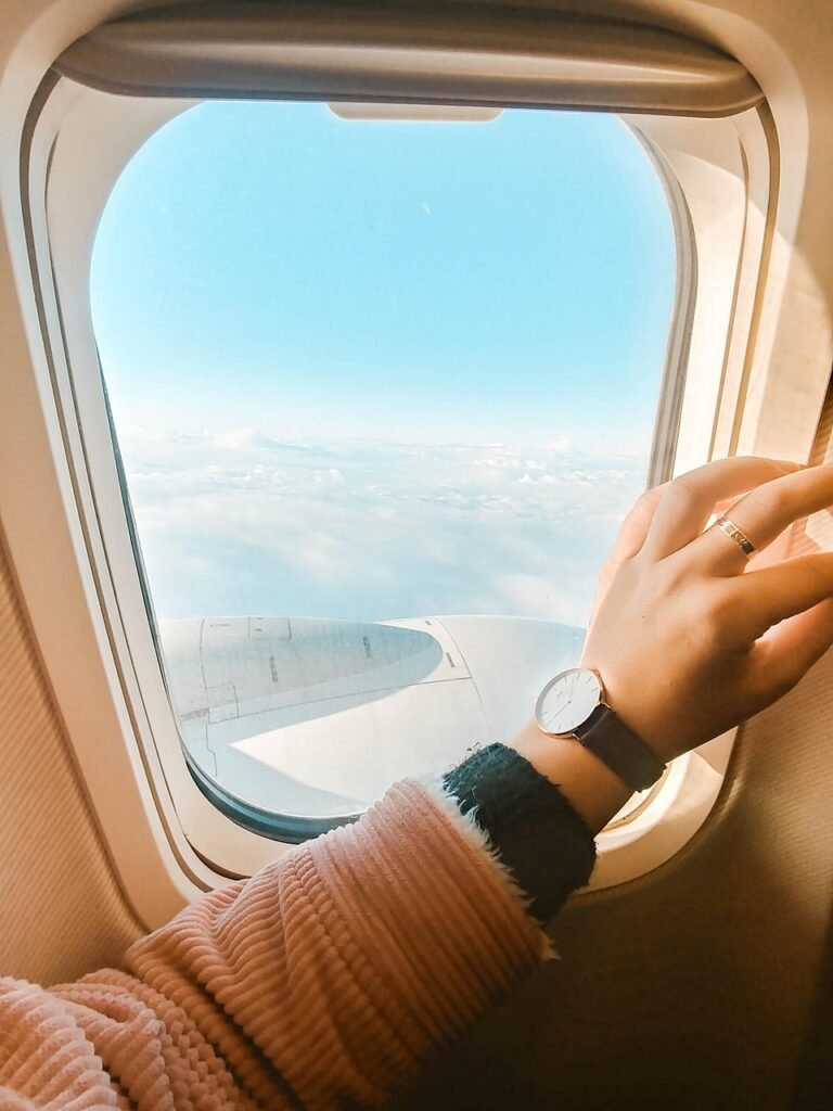 travel, fly, aircraft, darling, flight, clouds, adventure, plane, holiday, transport, planes, leisure, sun, nature, clock, fashion